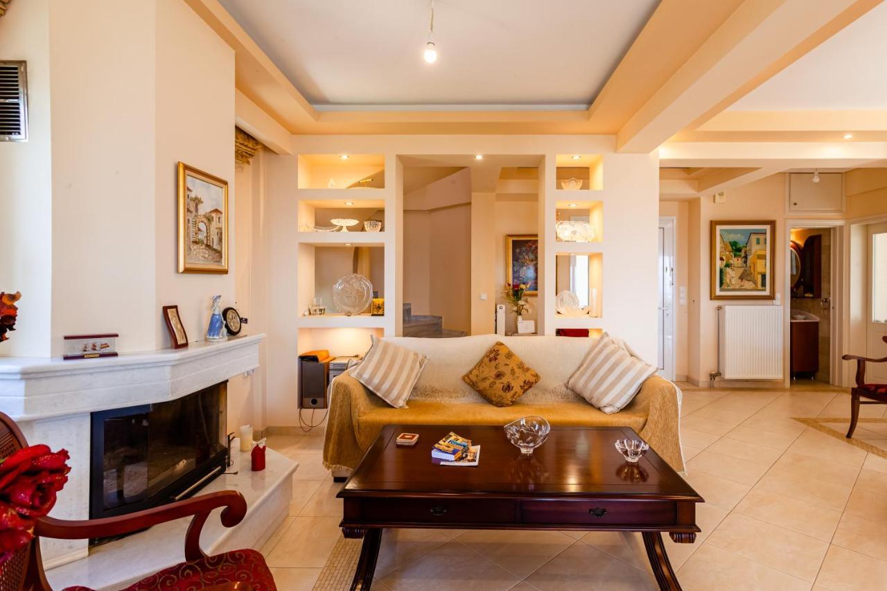 Verga Majestic Sunsets - Elegant & Secluded Retreat Kalamata Extérieur photo